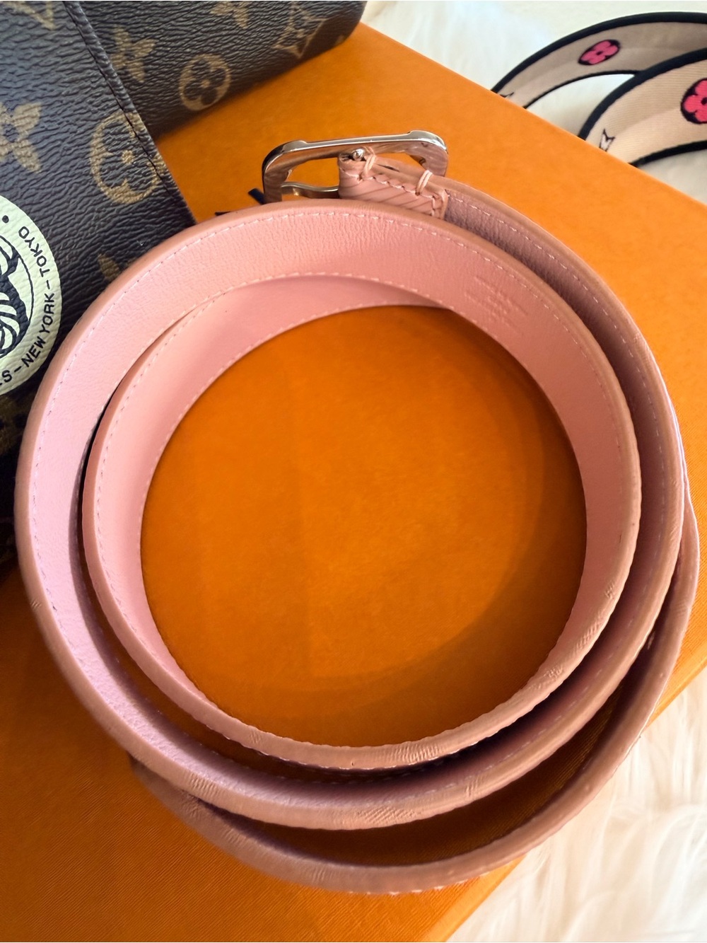 Louis Vuitton Pink Epi Belt - Picture 4 of 9